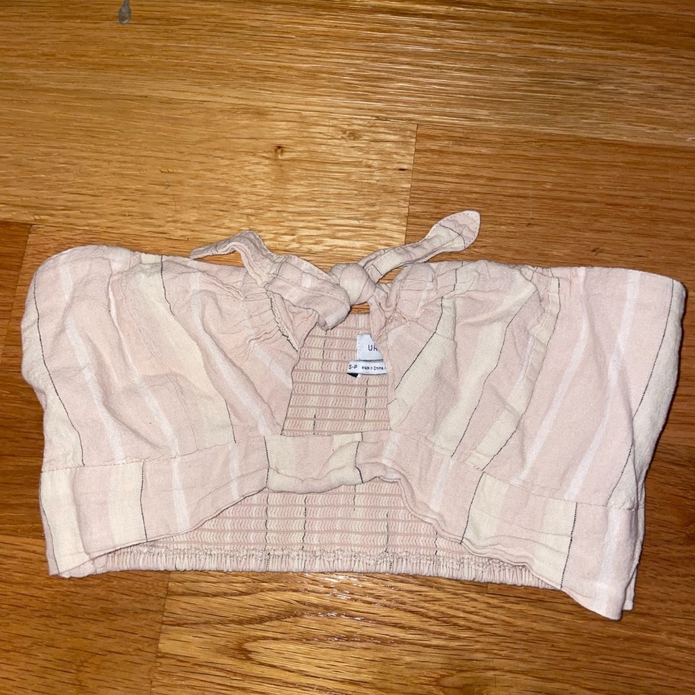 UO crop top